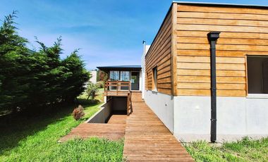 Venta casa 4 ambientes con pileta y parque Rumencó