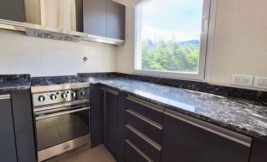 Venta casa 4 ambientes con pileta y parque Rumencó