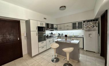 VENTA CASA 5 AMB JARDIN PILETA QUINCHO RAMOS MEJIA
