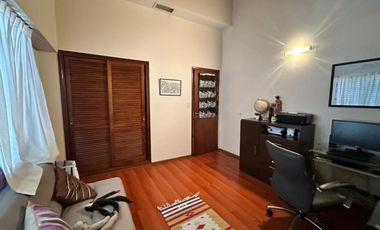 VENTA CASA 5 AMB JARDIN PILETA QUINCHO RAMOS MEJIA