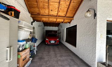 VENTA CASA 5 AMB JARDIN PILETA QUINCHO RAMOS MEJIA
