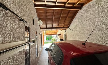 VENTA CASA 5 AMB JARDIN PILETA QUINCHO RAMOS MEJIA