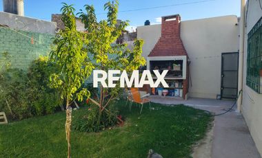 VENTA CASA 3 DORMITORIOS B° DEL TRABAJO CIPOLLETTI