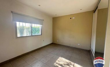 CASA EN VENTA 4 AMBIENTES EN EZEIZA