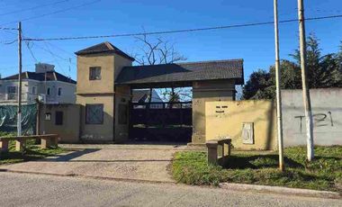 TERRENO EN CAÑUELAS ZONA URBANA