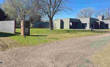 TERRENO EN CAÑUELAS ZONA URBANA