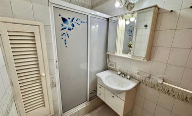 VENTA CASA RAMOS MEJIA 4 AMBIENTES COCHERA PATIO