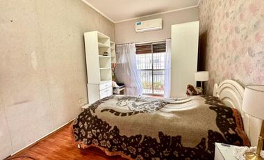 VENTA CASA RAMOS MEJIA 4 AMBIENTES COCHERA PATIO