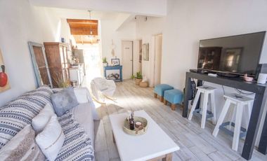 Casa venta 4 ambs, piscina, fondo libre y Cocheras