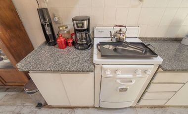 Casa venta 4 ambs, piscina, fondo libre y Cocheras