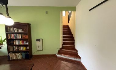 CASA 5 AMB, CON  PARQUE Y COCHERA ATO CREDITO