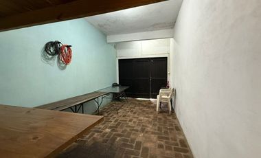 CASA 5 AMB, CON  PARQUE Y COCHERA ATO CREDITO