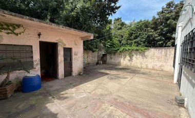 CASA 5 AMB, CON  PARQUE Y COCHERA ATO CREDITO