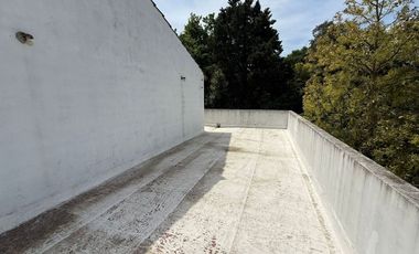 CASA 5 AMB, CON  PARQUE Y COCHERA ATO CREDITO