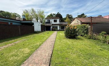 CASA 5 AMB, CON  PARQUE Y COCHERA ATO CREDITO