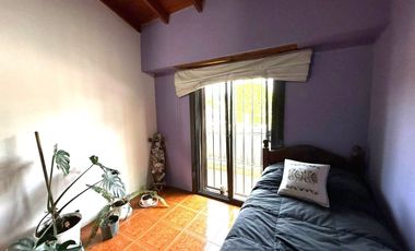 CASA 5 AMB, CON  PARQUE Y COCHERA ATO CREDITO