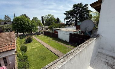 CASA 5 AMB, CON  PARQUE Y COCHERA ATO CREDITO
