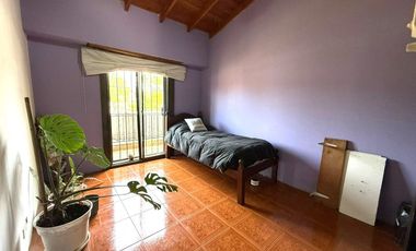 CASA 5 AMB, CON  PARQUE Y COCHERA ATO CREDITO
