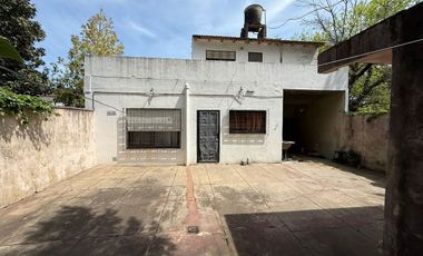 CASA 5 AMB, CON  PARQUE Y COCHERA ATO CREDITO