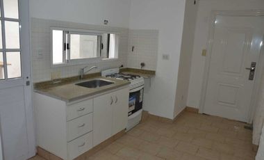 OPORTUNIDAD P.H. A CREDITO a 1/2 cda de H.Yrigoyen