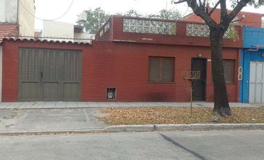 CASA 3 AMB CON GARAGE APTO CREDITO LANUS OESTE