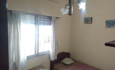 CASA 3 AMB CON GARAGE APTO CREDITO LANUS OESTE