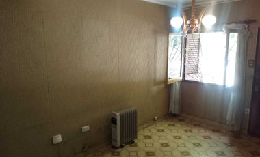 CASA 3 AMB CON GARAGE APTO CREDITO LANUS OESTE