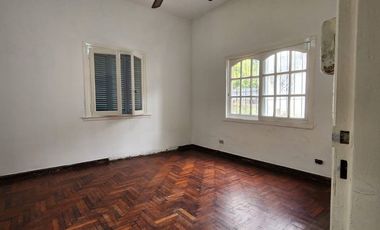 CASA TALLER ALQUILER LOMA HERMOSA TRES DE FEBRERO