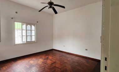 CASA TALLER ALQUILER LOMA HERMOSA TRES DE FEBRERO