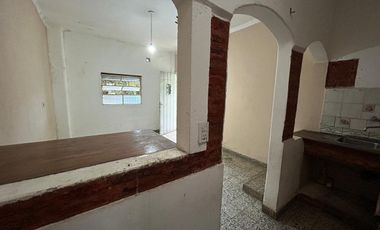 CASA TALLER ALQUILER LOMA HERMOSA TRES DE FEBRERO