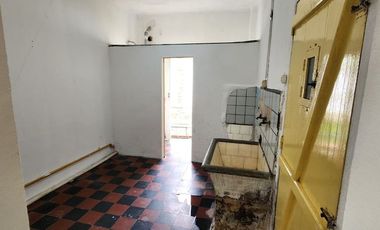 CASA TALLER ALQUILER LOMA HERMOSA TRES DE FEBRERO