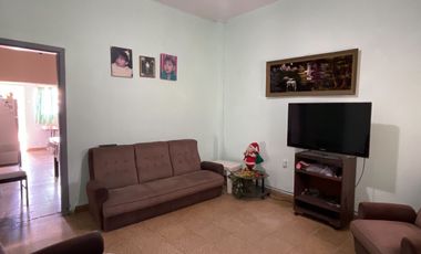 Venta Casa 3 Amb, El Palomar, Con Patio