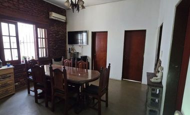 VENTA CASA 4 AMBIENTES, TAPIALES, LA MATANZA