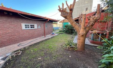 VENTA 2 CASAS EN BLOCK 2 CUADRAS D/ MAR SANTACLARA