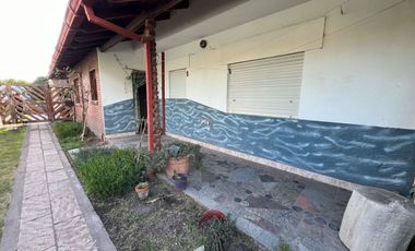 VENTA 2 CASAS EN BLOCK 2 CUADRAS D/ MAR SANTACLARA