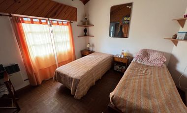 VENTA 2 CASAS EN BLOCK 2 CUADRAS D/ MAR SANTACLARA