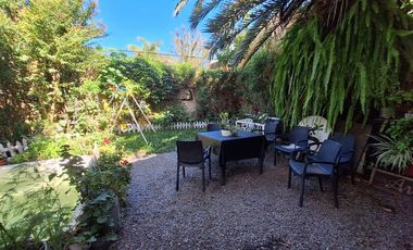 CASA 3 AMBIENTES, VENTA EN QUILMES CON PARQUE