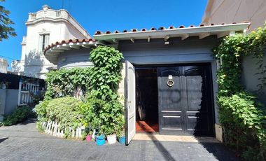 CASA 3 AMBIENTES, VENTA EN QUILMES CON PARQUE