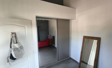 Venta Casa 5 amb en Longchamps + dpto de 2 amb