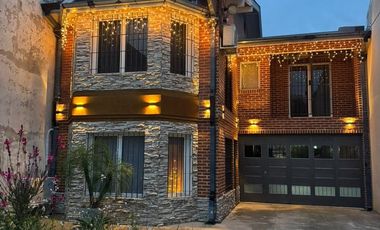 Venta Casa 5 amb en Longchamps + dpto de 2 amb