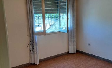 VENTA DE CASA EN JOSÉ C. PAZ