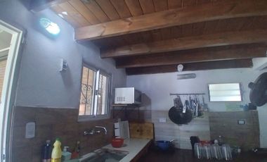 VENTA QUINTA 5 AMBIENTES TRUJUI MORENO