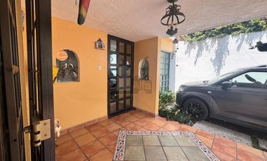 Casa un piso dúplex con cochera techada Toluca