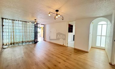 Casa un piso dúplex con cochera techada Toluca