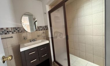 Casa un piso dúplex con cochera techada Toluca