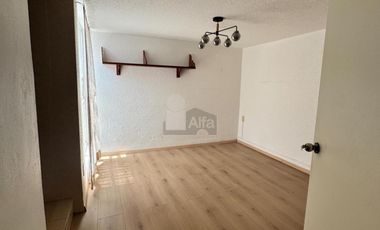 Casa un piso dúplex con cochera techada Toluca