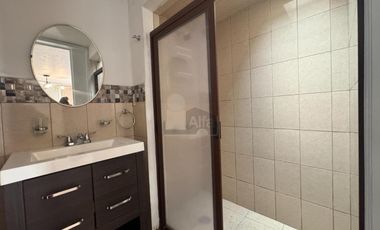 Casa un piso dúplex con cochera techada Toluca