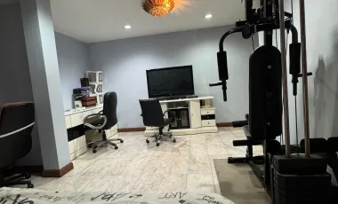 5 BR 5 Bath Luxuriously furnished, Small Office Setup 1st Fl