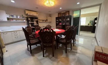 5 BR 5 Bath Luxuriously furnished, Small Office Setup 1st Fl