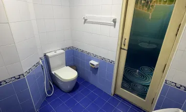 5 BR 5 Bath Luxuriously furnished, Small Office Setup 1st Fl